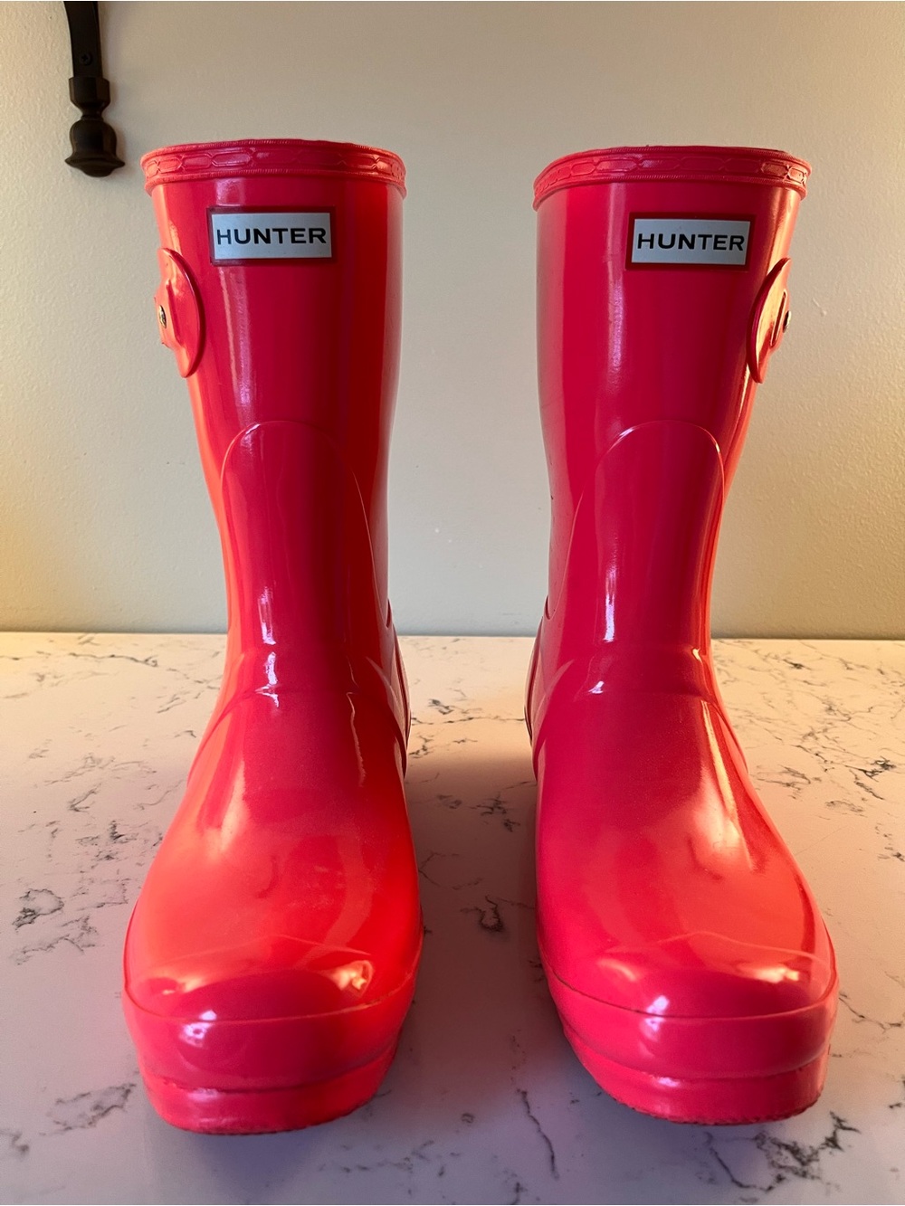 Coral pink Hunter short Rain boots size 10